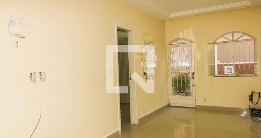 Casa para Aluguel - Abolição, 2 Quartos,  100 m² - Rio de Janeiro