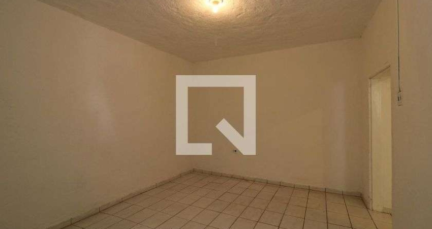 Casa para Aluguel - Vila Apiaí, 1 Quarto,  60 m² - Santo André