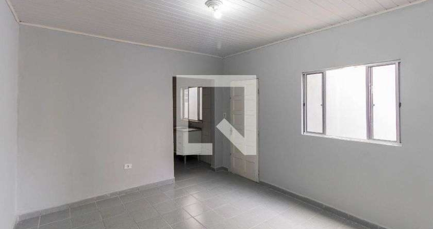 Casa para Aluguel - Sapopemba, 1 Quarto,  60 m² - São Paulo