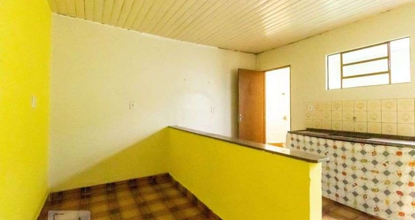Casa para Aluguel - Itaquera, 2 Quartos,  35 m² - São Paulo