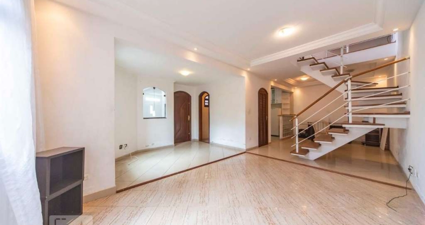 Casa para Aluguel - Parque Jaçatuba, 3 Quartos,  160 m² - Santo André