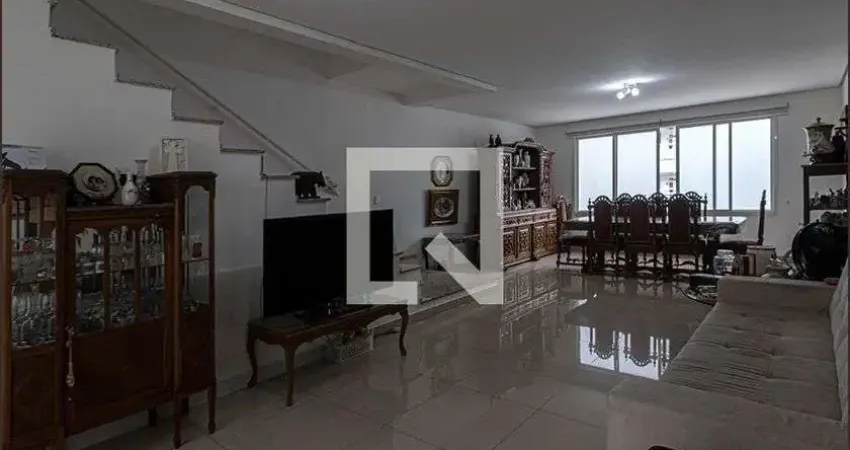 Casa para Aluguel - Bosque da Saúde, 3 Quartos,  237 m² - São Paulo