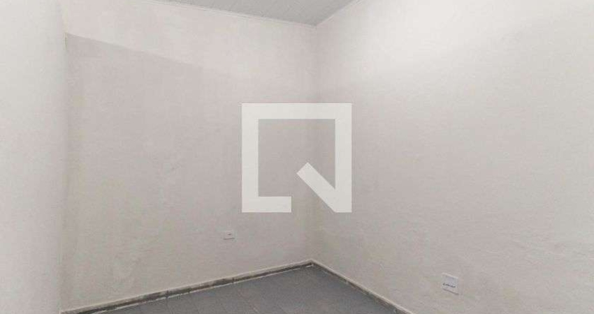Casa para Aluguel - Itaquera, 1 Quarto,  40 m² - São Paulo