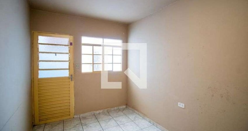 Casa para Aluguel - Vila Guilherme, 2 Quartos,  46 m² - São Paulo