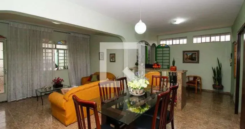 Casa para Aluguel - Nova Vista, 3 Quartos,  344 m² - Belo Horizonte