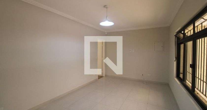 Casa para Aluguel - Vila do Castelo, 3 Quartos,  155 m² - São Paulo