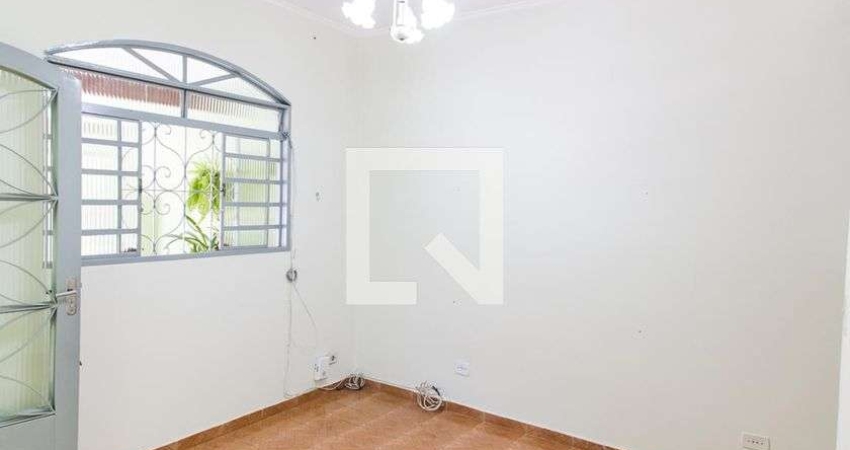 Casa para Aluguel - Vila Sabrina , 2 Quartos,  150 m² - São Paulo