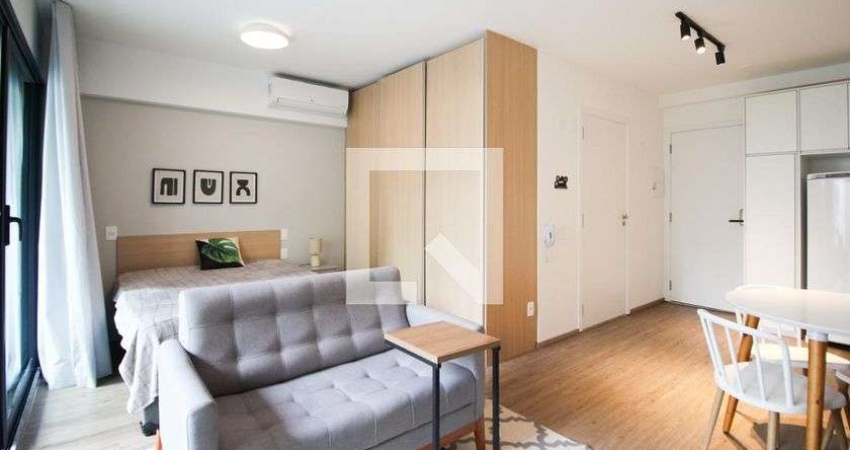 Kitnet / Stúdio para Aluguel - Moema, 1 Quarto,  38 m² - São Paulo