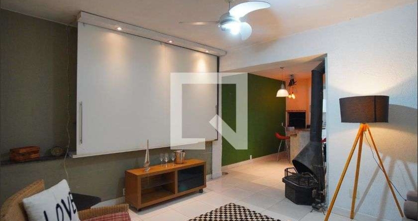 Casa para Aluguel - Petrópolis, 2 Quartos,  120 m² - Porto Alegre