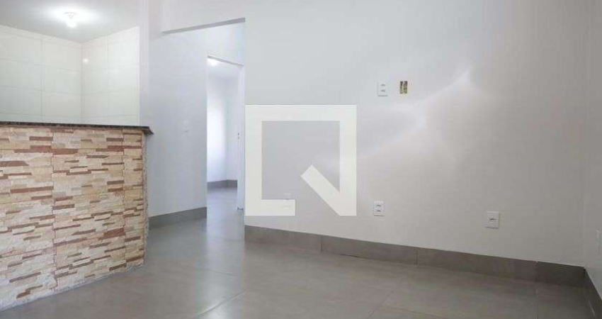 Casa para Aluguel - Setor Castelo Branco, 3 Quartos,  80 m² - Goiânia