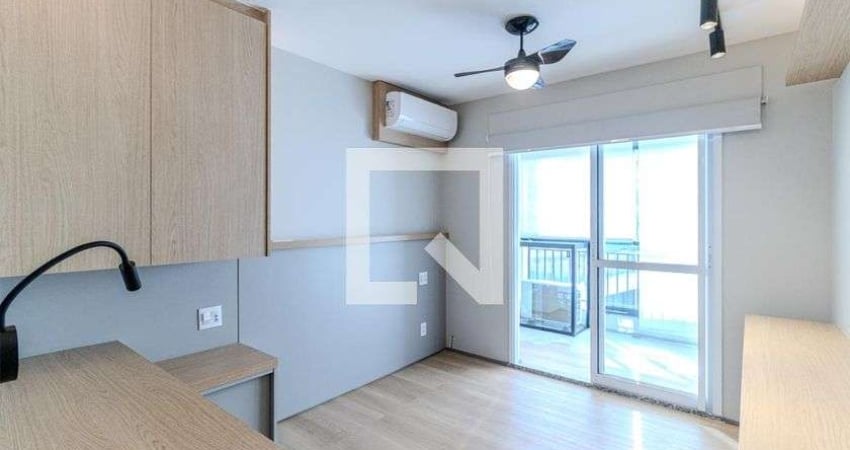 Kitnet / Stúdio para Aluguel - Santa Cecília, 1 Quarto,  33 m² - São Paulo