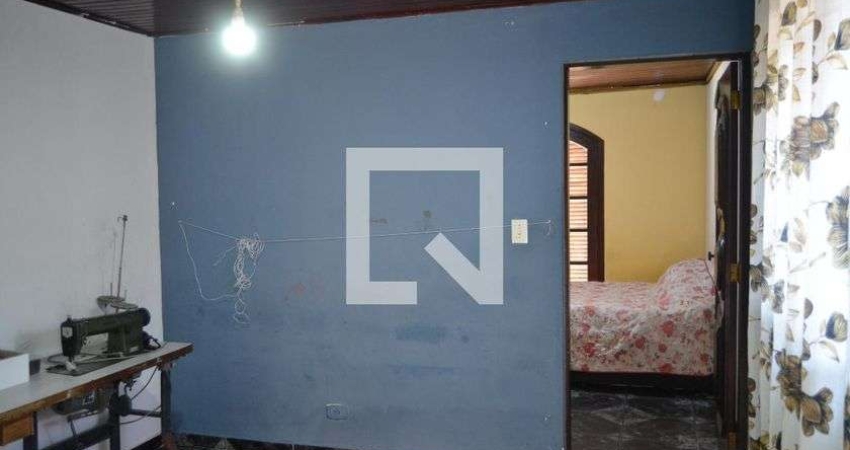 Casa para Aluguel - Parque João Ramalho, 1 Quarto,  137 m² - Santo André