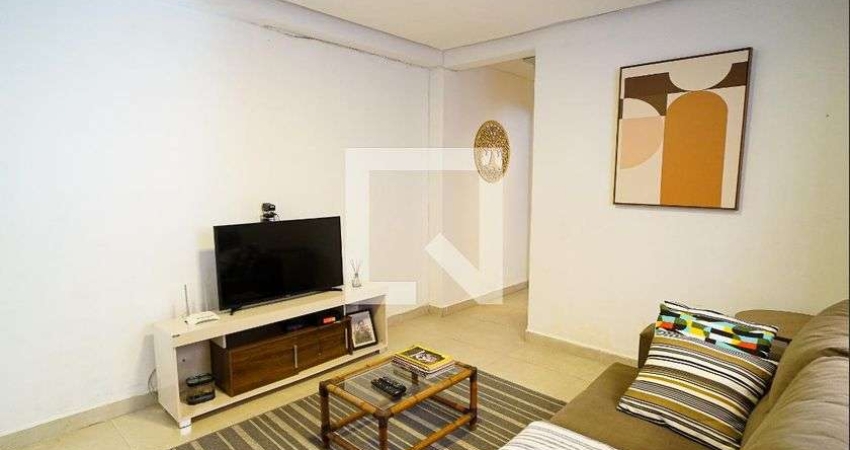 Casa para Aluguel - Cidade São Francisco , 1 Quarto,  50 m² - São Paulo