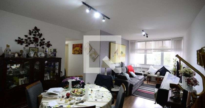 Apartamento para Aluguel - Liberdade, 3 Quartos,  82 m² - São Paulo