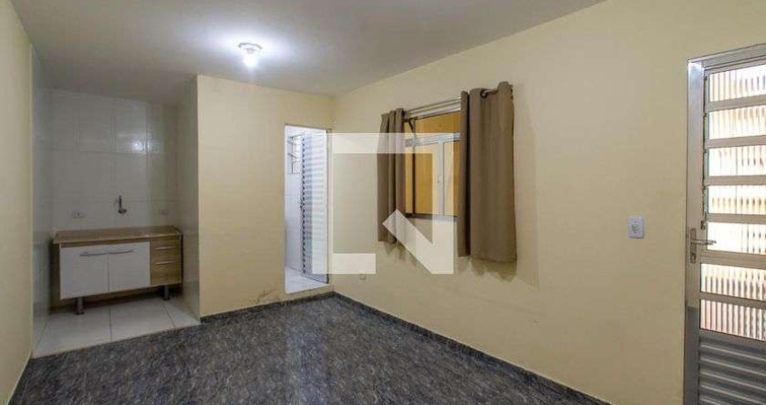 Casa para Aluguel - Vila Galvão, 1 Quarto,  35 m² - Guarulhos