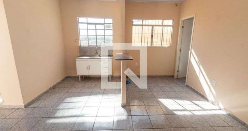 Casa para Aluguel - Cangaíba, 1 Quarto,  35 m² - São Paulo