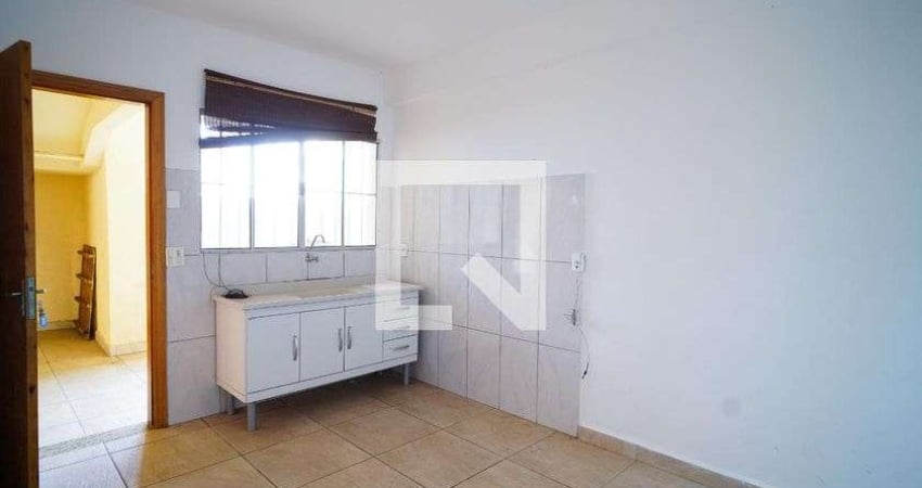 Casa para Aluguel - Vila Jardini, 1 Quarto,  35 m² - Sorocaba