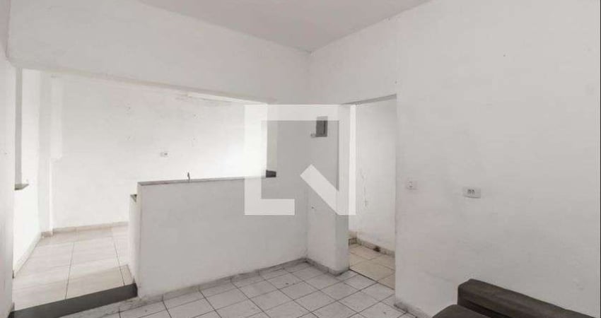 Casa para Aluguel - Vila Guilhermina, 1 Quarto,  200 m² - São Paulo