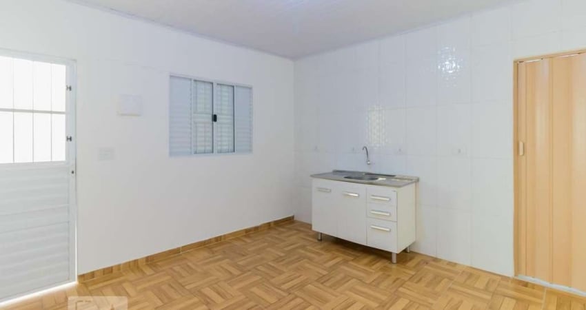Casa para Aluguel - Vila Re, 1 Quarto,  47 m² - São Paulo