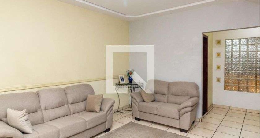 Casa para Aluguel - Conjunto Residencial Jose Bonifacio, 4 Quartos,  140 m² - São Paulo