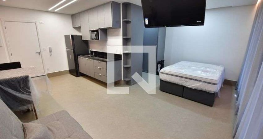 Kitnet / Stúdio para Aluguel - Cambuí, 1 Quarto,  42 m² - Campinas
