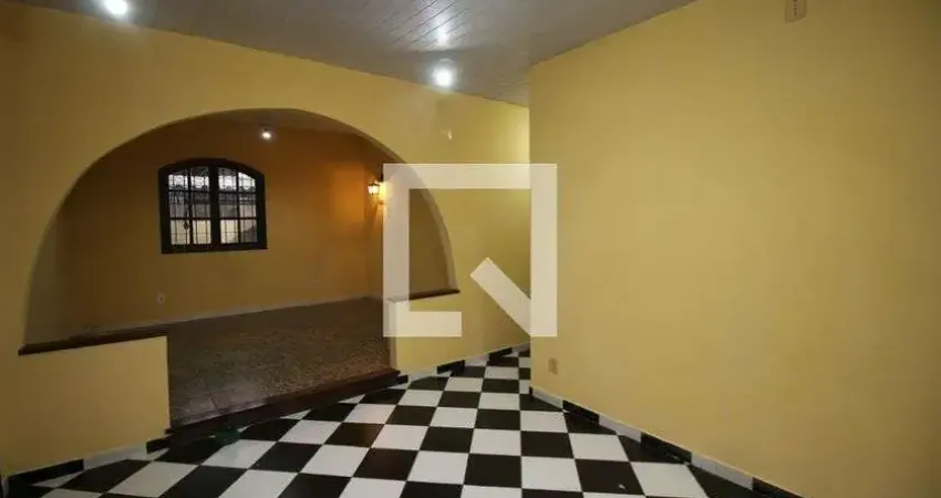 Apartamento para Aluguel - Brás de Pina, 3 Quartos,  110 m² - Rio de Janeiro