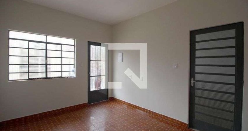 Casa para Aluguel - Parque dos Eucaliptos, 2 Quartos,  129 m² - Sorocaba