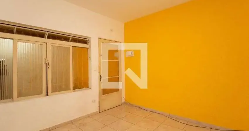 Casa para Aluguel - Jaraguá, 2 Quartos,  70 m² - São Paulo