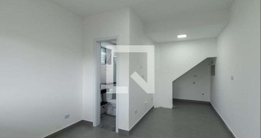 Kitnet / Stúdio para Aluguel - Capão Raso, 1 Quarto,  18 m² - Curitiba