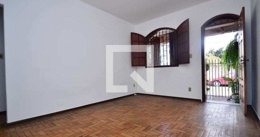 Casa para Aluguel - Boa Vista, 2 Quartos,  96 m² - Belo Horizonte