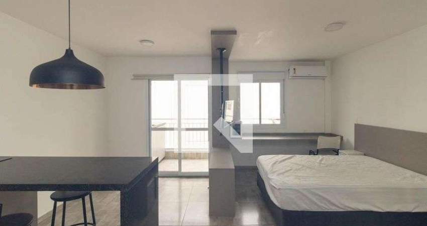 Kitnet / Stúdio para Aluguel - Santa Cecília, 1 Quarto,  38 m² - São Paulo