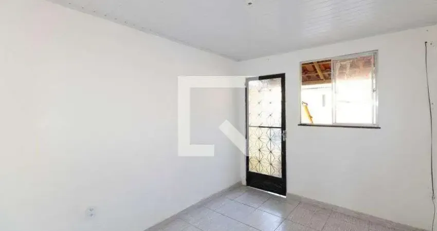 Casa para Aluguel - Campo Grande, 2 Quartos,  65 m² - Rio de Janeiro