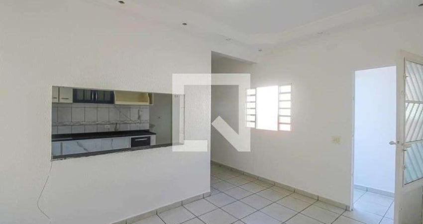 Casa para Aluguel - Parque São Lucas, 2 Quartos,  70 m² - São Paulo