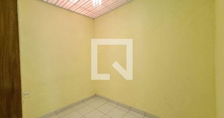 Casa para Aluguel - Vila Alpina, 1 Quarto,  150 m² - São Paulo