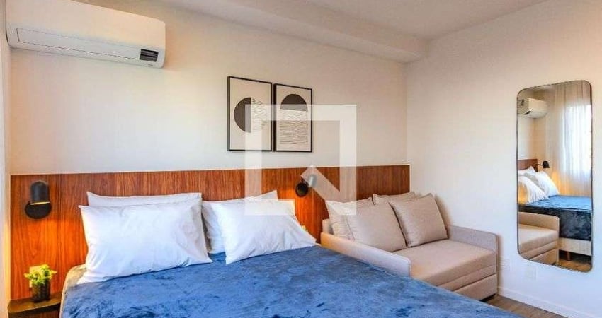 Kitnet / Stúdio para Aluguel - Rio Branco, 1 Quarto,  30 m² - Porto Alegre