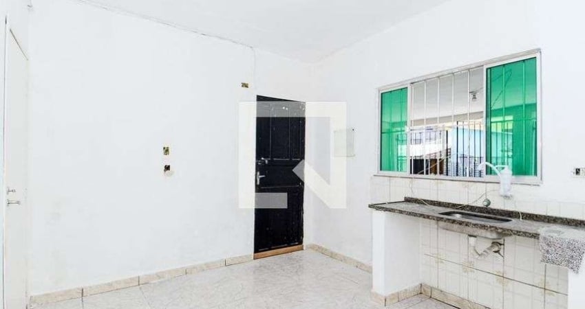Casa para Aluguel - Jardim Celia, 1 Quarto,  50 m² - Guarulhos