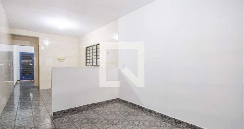 Casa para Aluguel - Quitaúna, 1 Quarto,  80 m² - Osasco