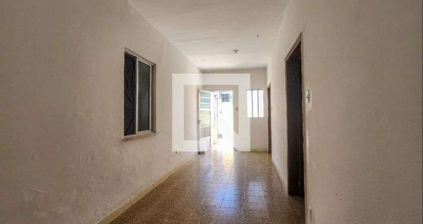 Casa para Aluguel - Amaralina, 2 Quartos,  86 m² - Salvador