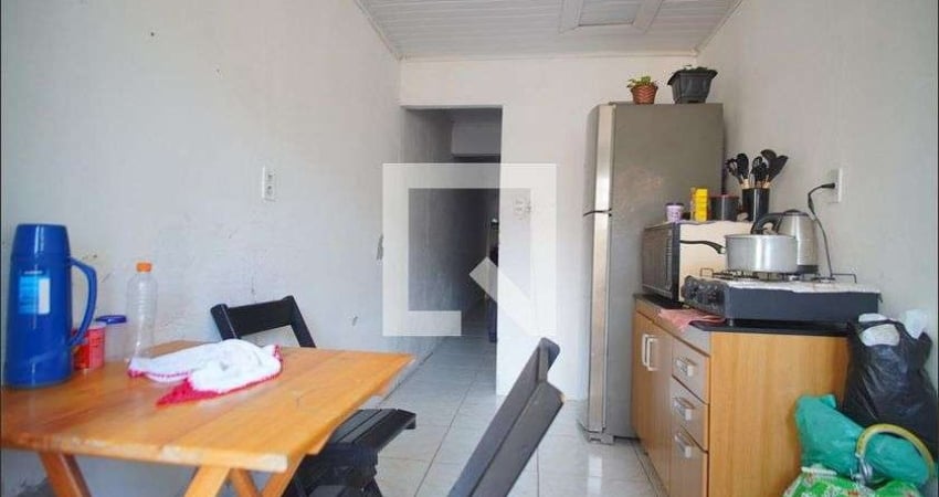 Casa para Aluguel - Farrapos, 1 Quarto,  43 m² - Porto Alegre