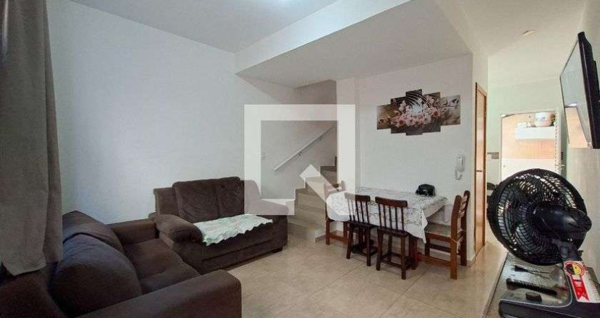 Casa / Sobrado em Condomínio para Aluguel - Maracanã, 2 Quartos,  56 m² - Praia Grande
