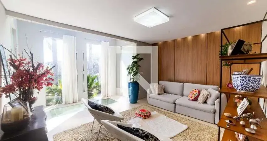 Casa para Aluguel - Santa Efigênia, 6 Quartos,  550 m² - Belo Horizonte