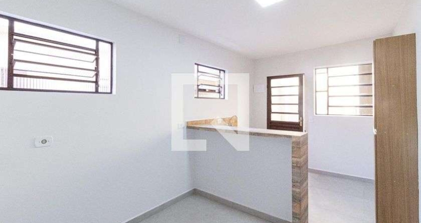 Casa para Aluguel - Jardim das Flores, 1 Quarto,  25 m² - Osasco