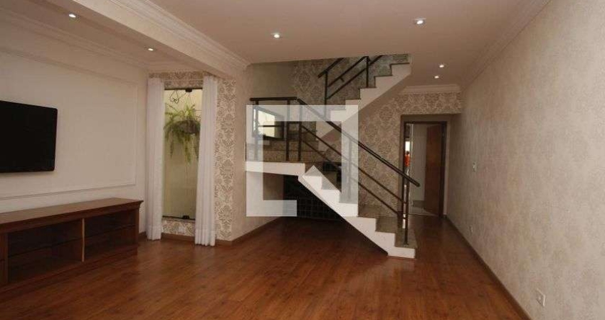 Casa para Aluguel - Vila Carrão, 3 Quartos,  200 m² - São Paulo