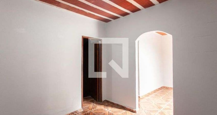 Casa para Aluguel - Jardim dos Comerciários, 3 Quartos,  80 m² - Belo Horizonte