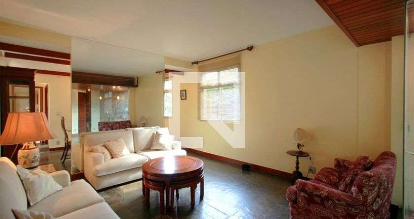Cobertura para Aluguel - Serra, 4 Quartos,  159 m² - Belo Horizonte
