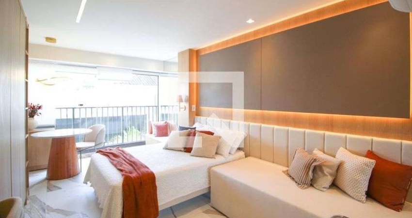 Kitnet / Stúdio para Aluguel - Moema, 1 Quarto,  28 m² - São Paulo