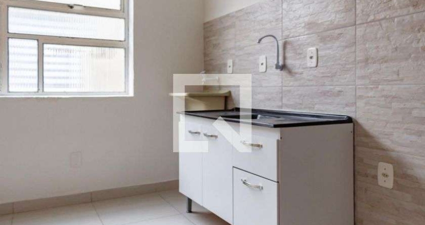 Kitnet / Stúdio para Aluguel - Cavalhada, 1 Quarto,  60 m² - Porto Alegre