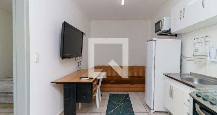 Casa para Aluguel - Brooklin, 1 Quarto,  30 m² - São Paulo