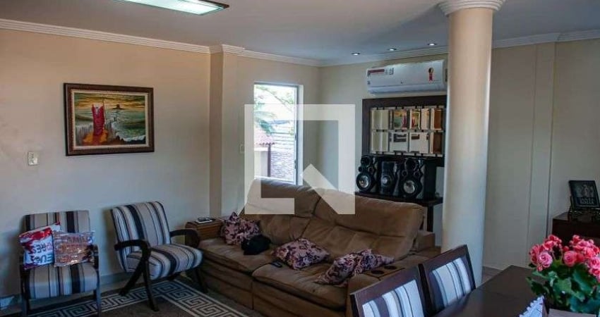 Casa para Aluguel - Curicica, 4 Quartos,  600 m² - Rio de Janeiro