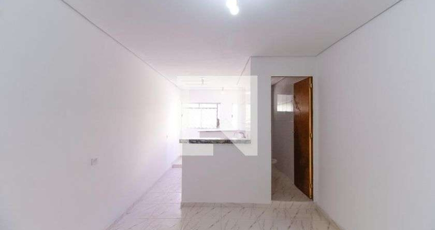 Casa para Aluguel - Cidade Sao Mateus, 2 Quartos,  60 m² - São Paulo